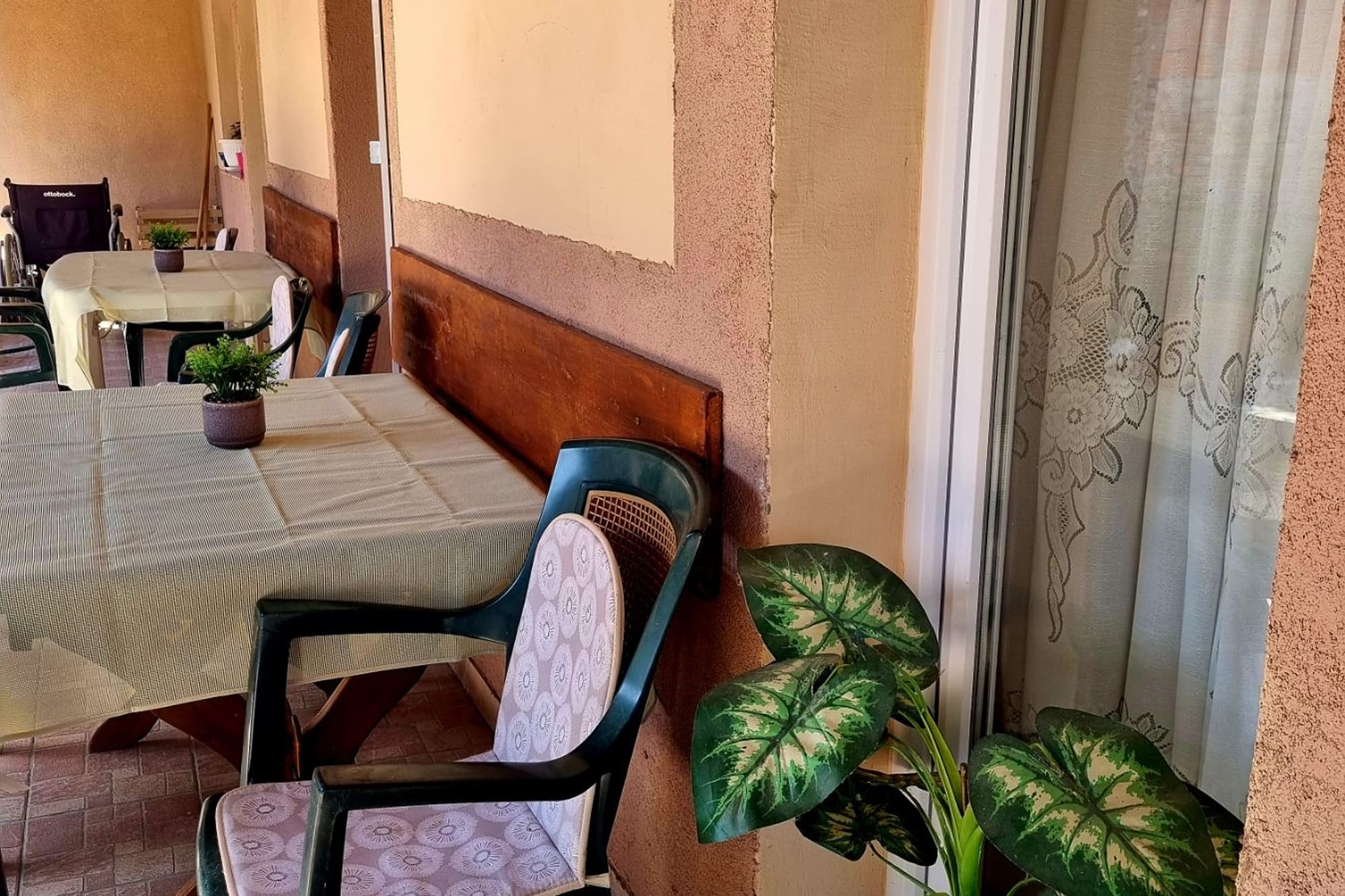 obiteljski dom za starije i nemoćne osobe Klisa, Osijek, Vukovar, Vinkovci, Dom za starije Klisa, Dom za starije Osijek